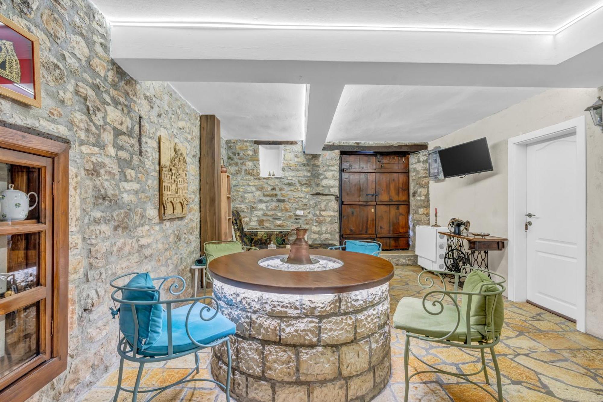 The Well House - Unesco Berat Extérieur photo
